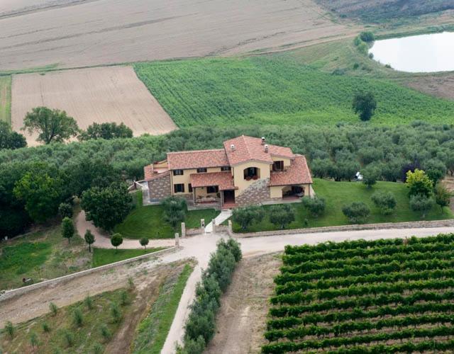 B&B La Casa Fra Gli Olivi Marsciano Bagian luar foto