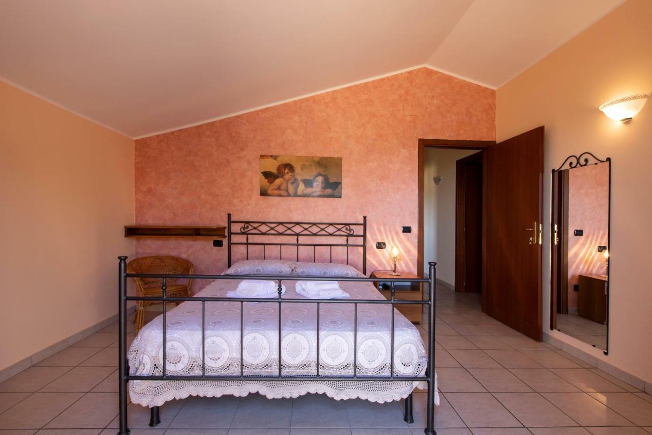 B&B La Casa Fra Gli Olivi Marsciano Bagian luar foto